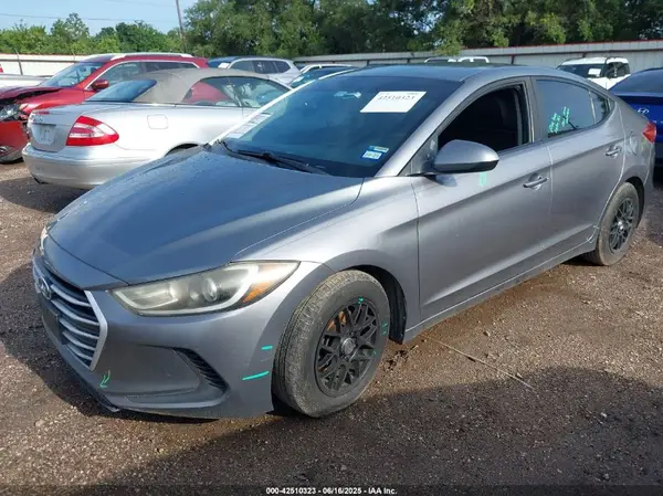KMHD74LF7HU371502 2017 HYUNDAI ELANTRA - Image 2