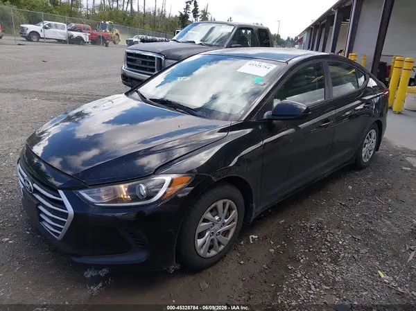 KMHD74LF7HU384816 2017 HYUNDAI ELANTRA - Image 2