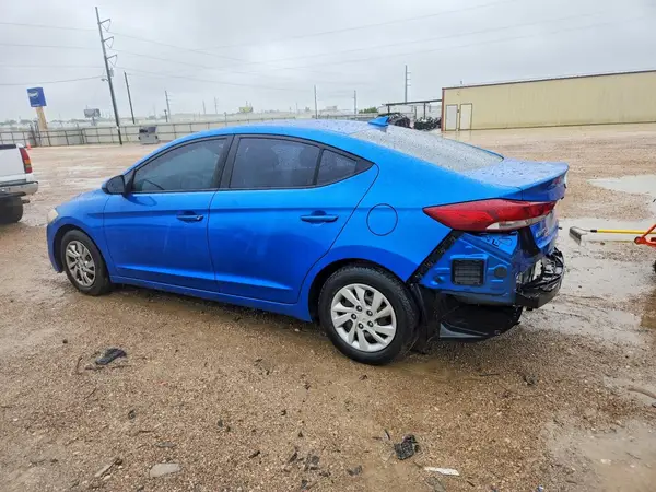KMHD74LF7HU398358 2017 HYUNDAI ELANTRA - Image 2