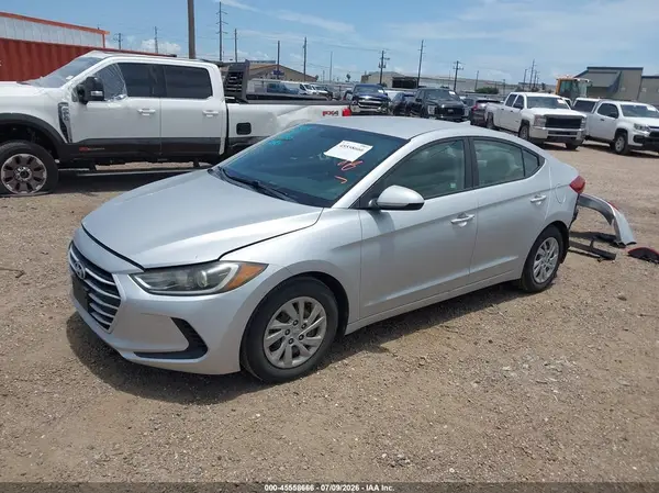 KMHD74LF7HU404952 2017 HYUNDAI ELANTRA - Image 2