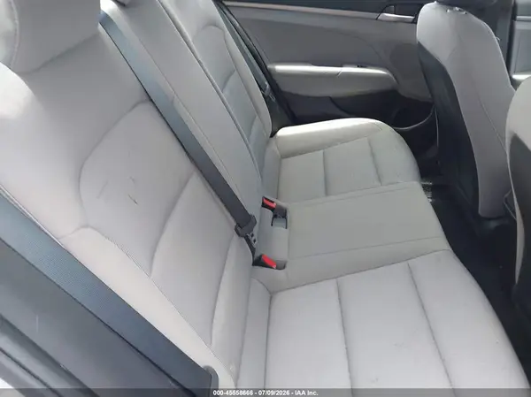 KMHD74LF7HU404952 2017 HYUNDAI ELANTRA - Image 8