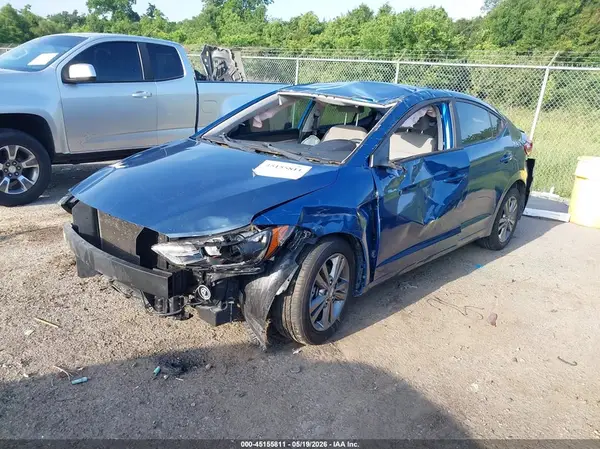 KMHD74LF7HU421962 2017 HYUNDAI ELANTRA - Image 2