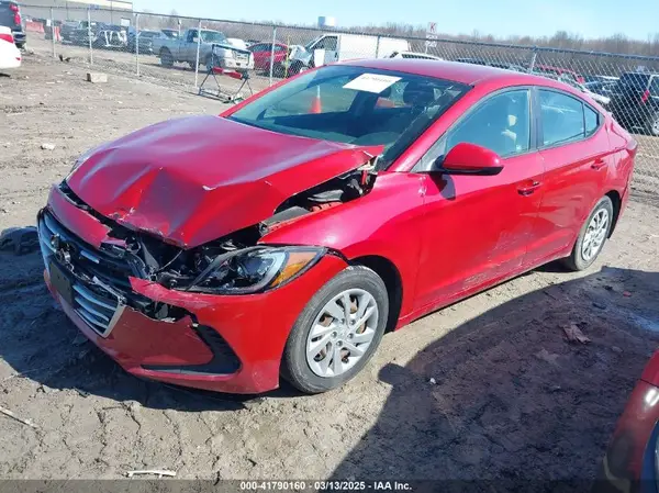 KMHD74LF7HU423131 2017 HYUNDAI ELANTRA - Image 2