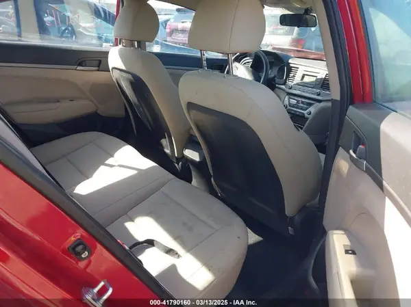 KMHD74LF7HU423131 2017 HYUNDAI ELANTRA - Image 8