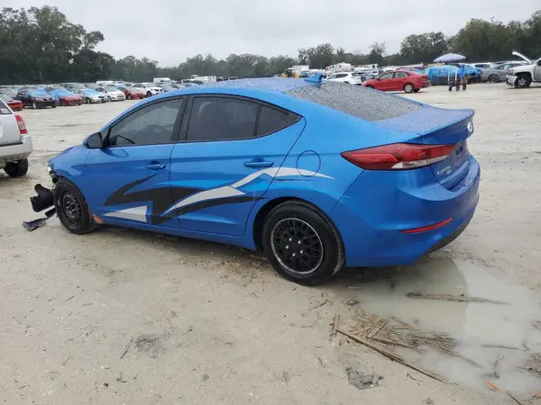 KMHD74LF7HU423498 2017 HYUNDAI ELANTRA - Image 2