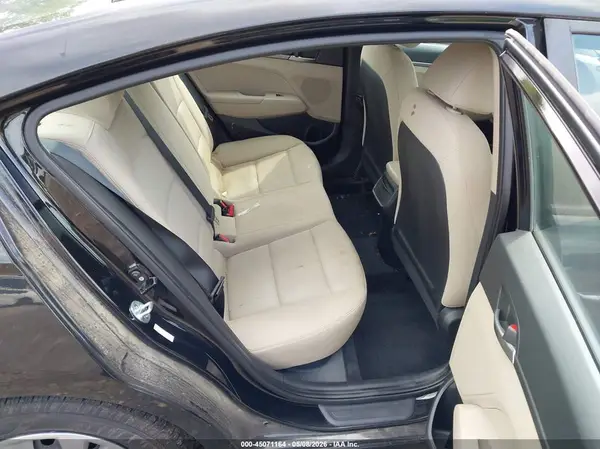 KMHD74LF7HU423615 2017 HYUNDAI ELANTRA - Image 8