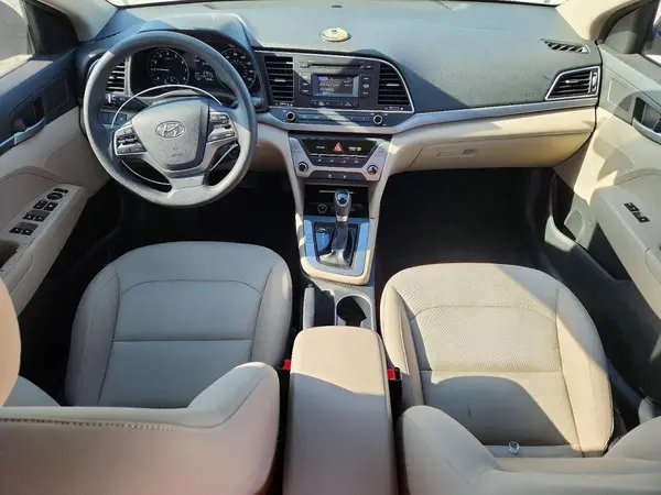 KMHD74LF7HU431813 2017 HYUNDAI ELANTRA - Image 8
