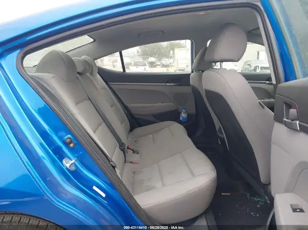 KMHD74LF7JU450321 2018 HYUNDAI ELANTRA - Image 8