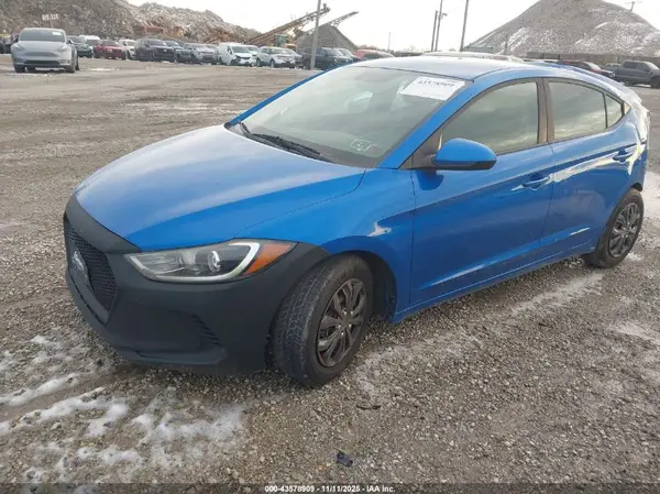 KMHD74LF7JU454272 2018 HYUNDAI ELANTRA - Image 2