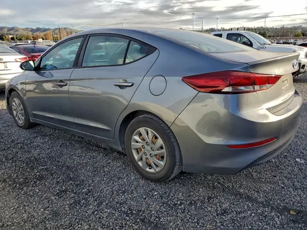 KMHD74LF7JU611024 2018 HYUNDAI ELANTRA - Image 2