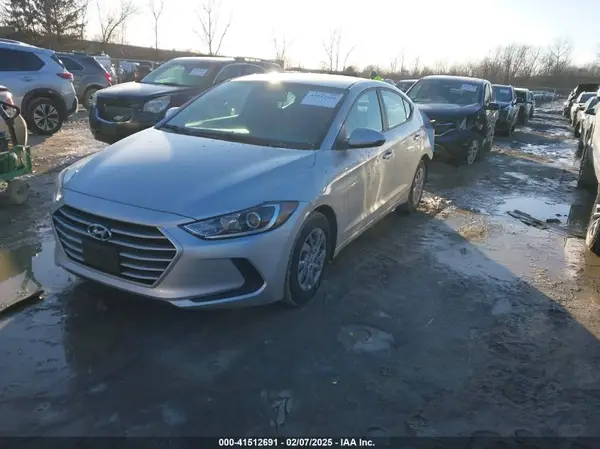 KMHD74LF7JU611542 2018 HYUNDAI ELANTRA - Image 2