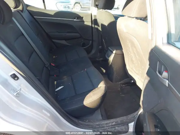KMHD74LF7JU611542 2018 HYUNDAI ELANTRA - Image 8