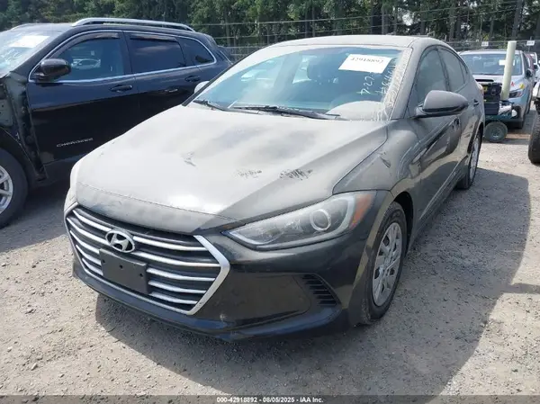 KMHD74LF7JU665908 2018 HYUNDAI ELANTRA - Image 2