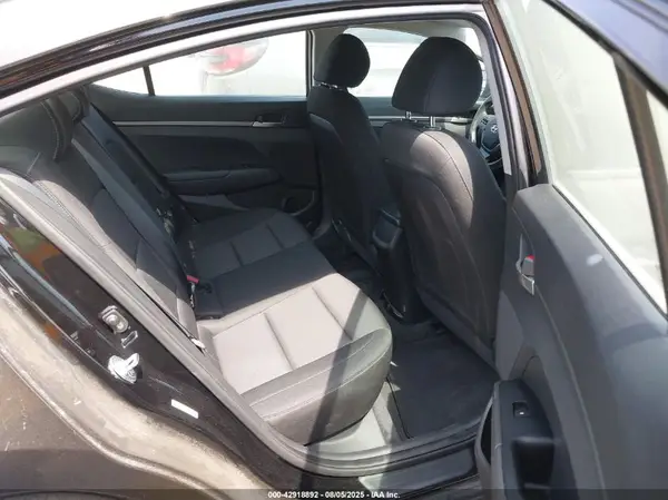 KMHD74LF7JU665908 2018 HYUNDAI ELANTRA - Image 8