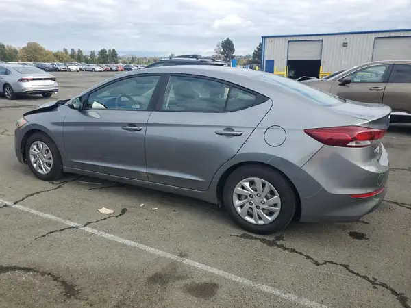 KMHD74LF7JU677203 2018 HYUNDAI ELANTRA - Image 2