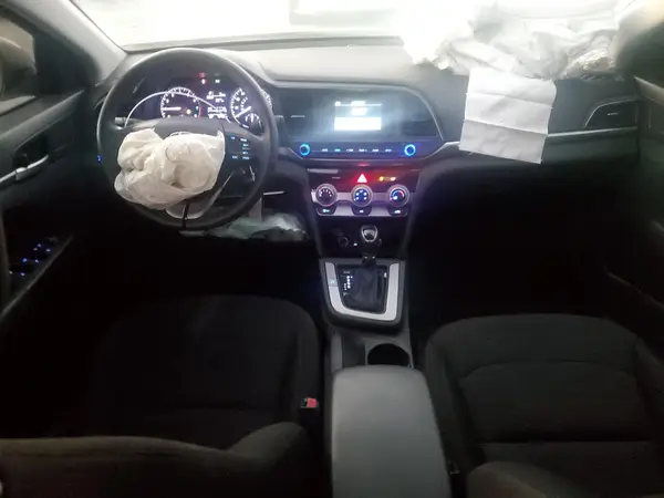 KMHD74LF7KU823875 2019 HYUNDAI ELANTRA - Image 8