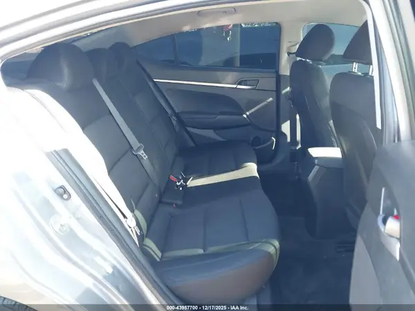 KMHD74LF7KU845956 2019 HYUNDAI ELANTRA - Image 8