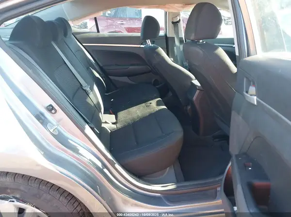 KMHD74LF7KU863681 2019 HYUNDAI ELANTRA - Image 8