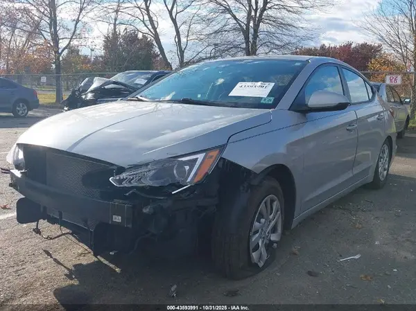 KMHD74LF7LU063951 2020 HYUNDAI ELANTRA - Image 2