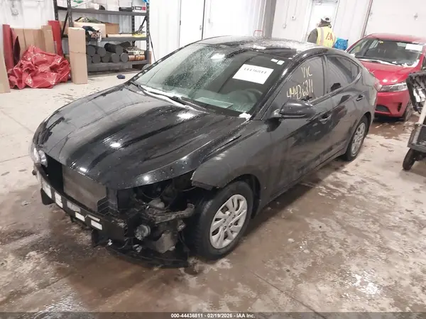 KMHD74LF7LU944116 2020 HYUNDAI ELANTRA - Image 2
