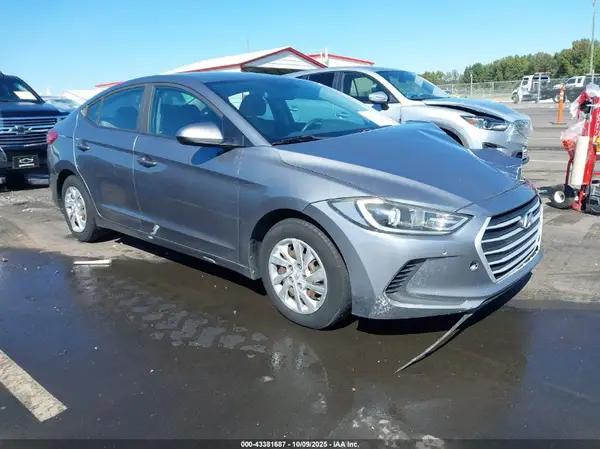 KMHD74LF8HU072455 2017 HYUNDAI ELANTRA - Image 1
