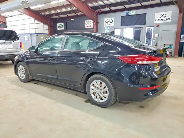 KMHD74LF8HU090468 2017 HYUNDAI ELANTRA - Image 2
