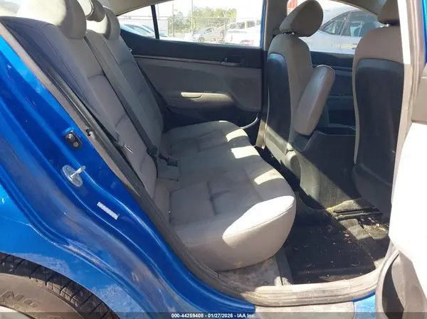KMHD74LF8HU109097 2017 HYUNDAI ELANTRA - Image 8