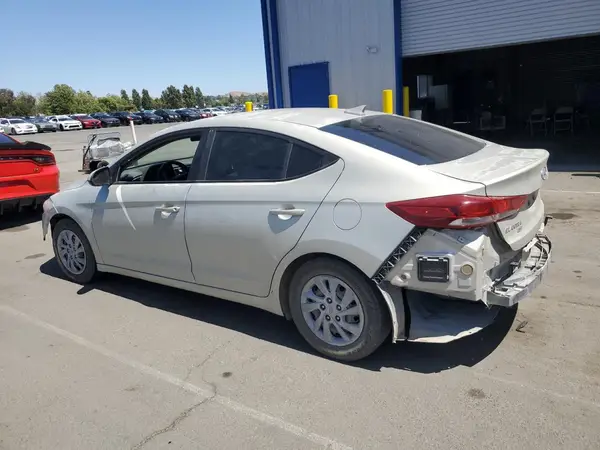 KMHD74LF8HU111643 2017 HYUNDAI ELANTRA - Image 2