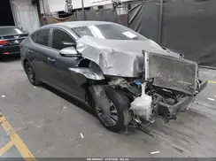 KMHD74LF8HU122092 2017 HYUNDAI ELANTRA