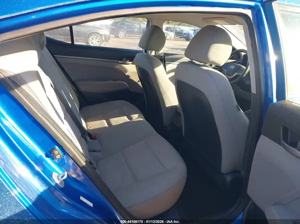 KMHD74LF8HU124022 2017 HYUNDAI ELANTRA - Image 8