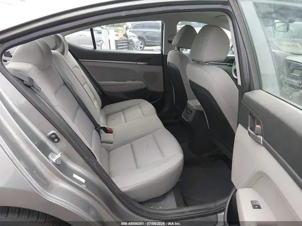 KMHD74LF8HU150247 2017 HYUNDAI ELANTRA - Image 8