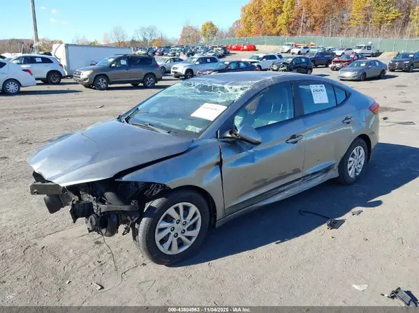 KMHD74LF8HU152872 2017 HYUNDAI ELANTRA - Image 2