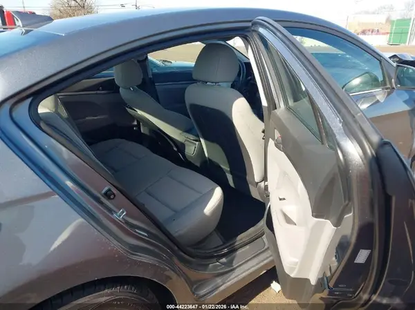 KMHD74LF8HU191719 2017 HYUNDAI ELANTRA - Image 8