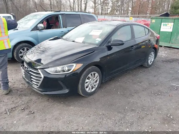 KMHD74LF8HU329792 2017 HYUNDAI ELANTRA - Image 2