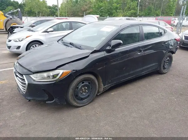 KMHD74LF8HU394836 2017 HYUNDAI ELANTRA - Image 2