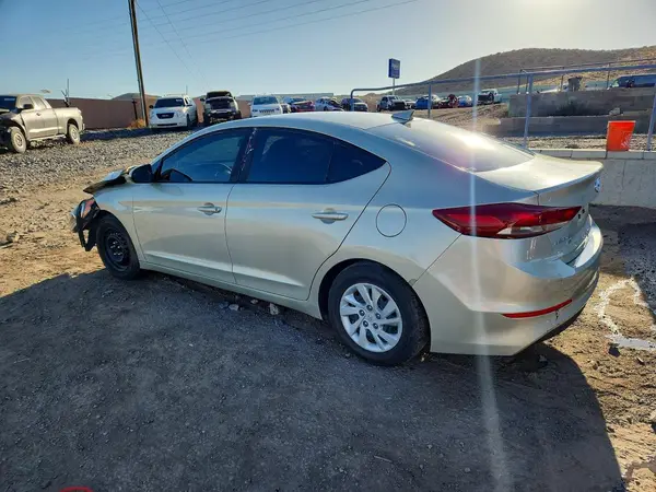 KMHD74LF8HU398868 2017 HYUNDAI ELANTRA - Image 2