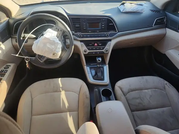KMHD74LF8HU398868 2017 HYUNDAI ELANTRA - Image 8