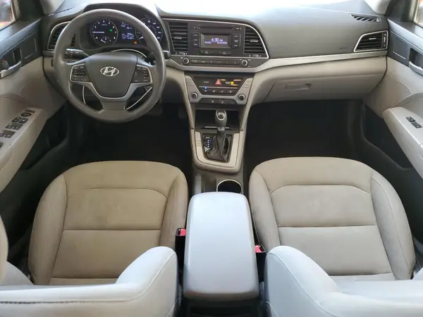 KMHD74LF8HU400408 2017 HYUNDAI ELANTRA - Image 8