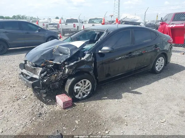 KMHD74LF8HU402112 2017 HYUNDAI ELANTRA - Image 2