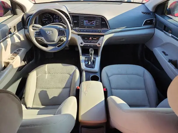 KMHD74LF8HU409402 2017 HYUNDAI ELANTRA - Image 8