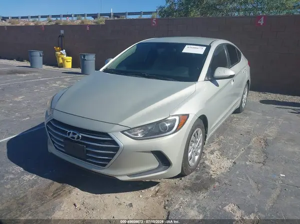 KMHD74LF8HU417502 2017 HYUNDAI ELANTRA - Image 2