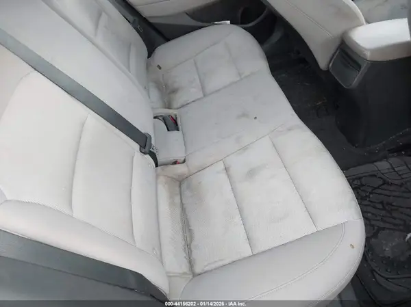 KMHD74LF8HU428421 2017 HYUNDAI ELANTRA - Image 8