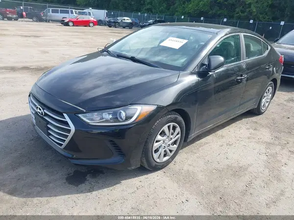 KMHD74LF8JU445466 2018 HYUNDAI ELANTRA - Image 2