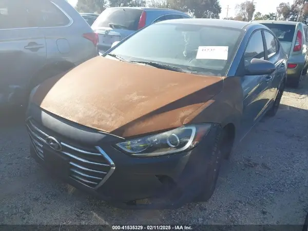 KMHD74LF8JU449761 2018 HYUNDAI ELANTRA - Image 2