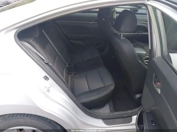 KMHD74LF8JU457441 2018 HYUNDAI ELANTRA - Image 8