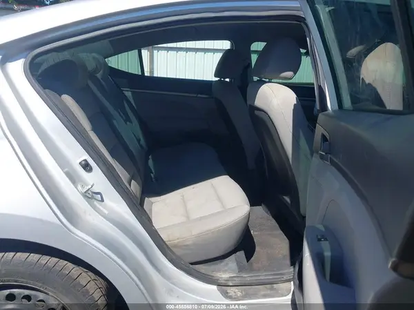 KMHD74LF8JU468780 2018 HYUNDAI ELANTRA - Image 8