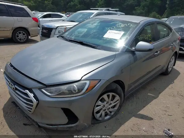 KMHD74LF8JU469430 2018 HYUNDAI ELANTRA - Image 2