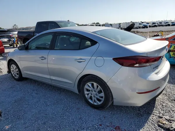 KMHD74LF8JU471498 2018 HYUNDAI ELANTRA - Image 2