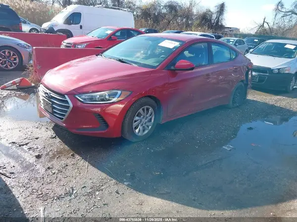 KMHD74LF8JU474238 2018 HYUNDAI ELANTRA - Image 2