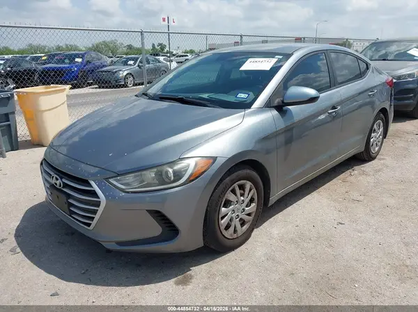 KMHD74LF8JU523731 2018 HYUNDAI ELANTRA - Image 2